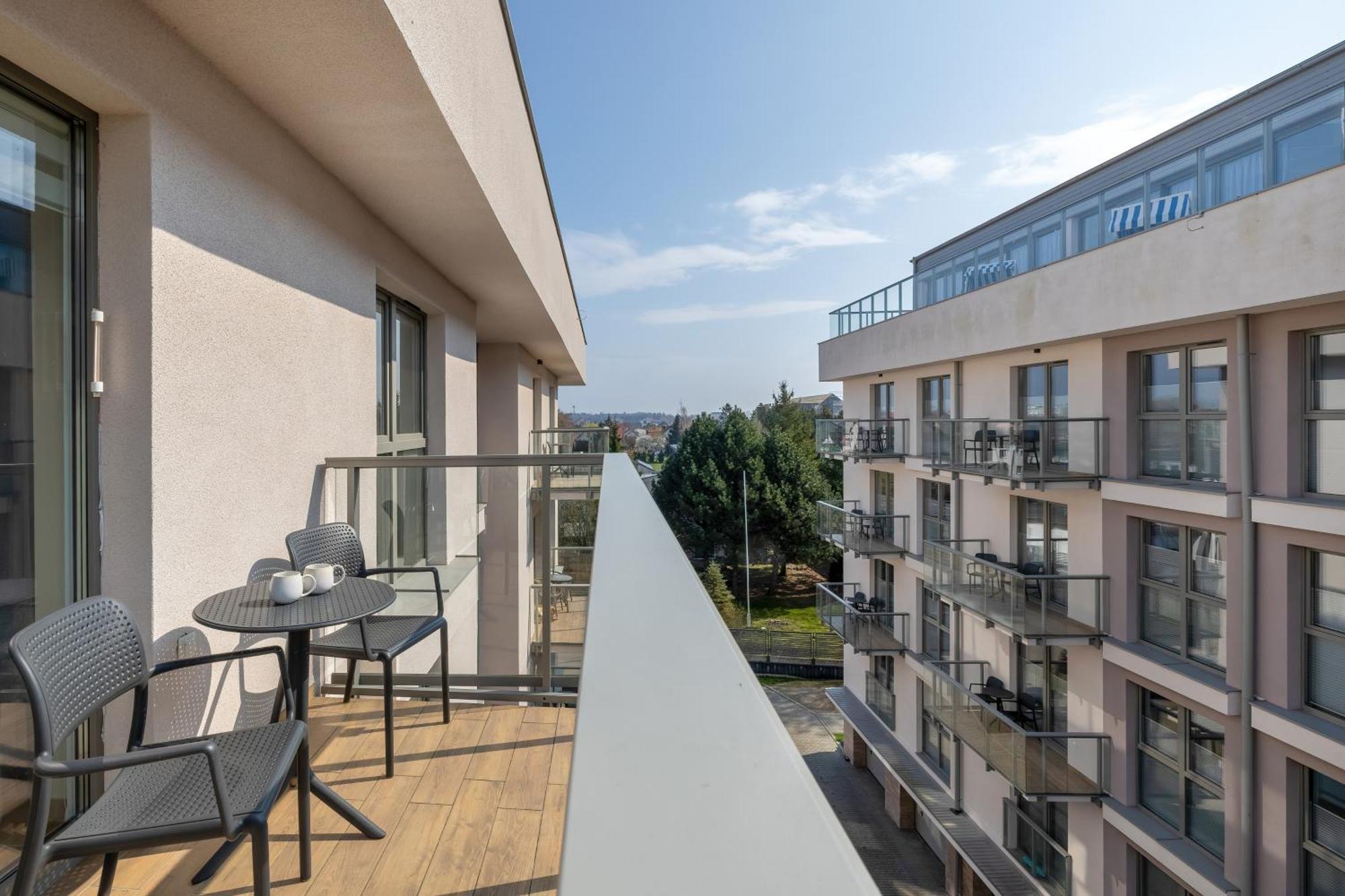 Apartamenty Sun Seasons 24 - Na Wiejskiej Устроне-Морске Экстерьер фото